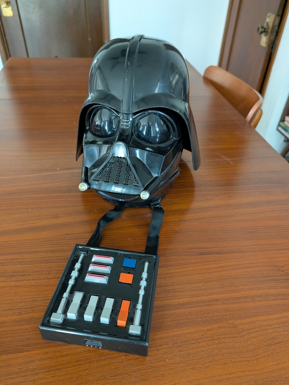 Complete Hasbro 2004 Darth Vader Mask Helmet Electronic Voice Changer Star Wars